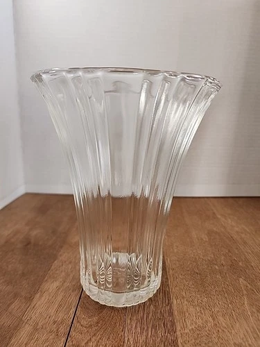 Vintage Anchor Hocking Old Cafe Clear Glass 7 inch Tall Flower Vase