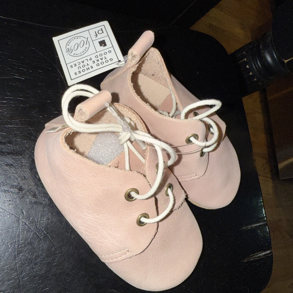 Piper Finn Blush Zapatos de Bebé Parte Superior Baja Oxfords Suela Dura Talla 4 NUEVO Foto 4 de 4
