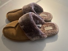 Serra Cozy And Fuzzy Faux Suede And Faux Fur Women s Slippers, Size 9/10