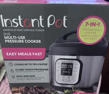 Instant Pot Duo Multi-Use 8 Quart Pressure Cooker 7 in 1 Pressure Cook NEW