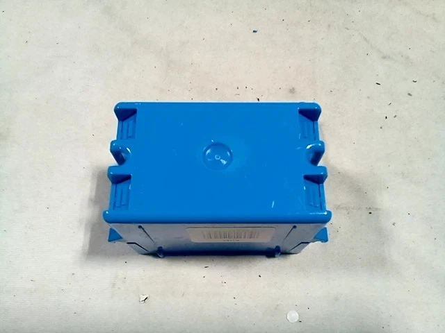 1 caja de 100 cajas de interruptores Thomas & Betts Carlon B118A - azul Foto 2 de 4