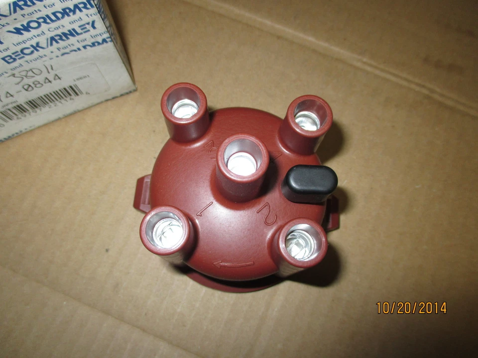 Toyota #19101-38011, Beck-Arnley #174-0844 1975-78 Celica.Corolla,P'Up Ign.Dist.Tap Foto 2 de 4