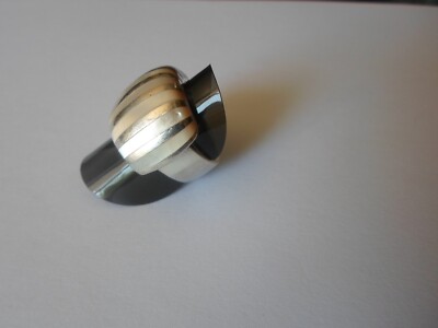Bague En Argent Massif Avec Incrustations De Nacre - Taille 53, Occasion, Style Ethnique Et Gros Volume