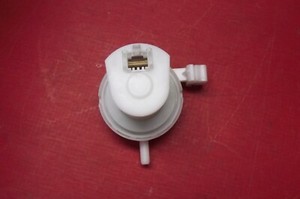 Waschmaschine ZANUSSI ZWI71201WA DRUCKSCHALTER