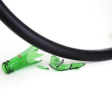 Rollstuhlreifen PU pannensicher 24 x 1 (25-540), schwarz, Leichtlauf Profil