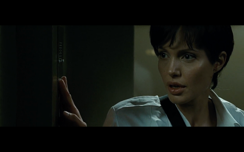Angelina Jolie Screen Worn Kostüm Salz Echtheitszertifikat - Bild 15 von 24