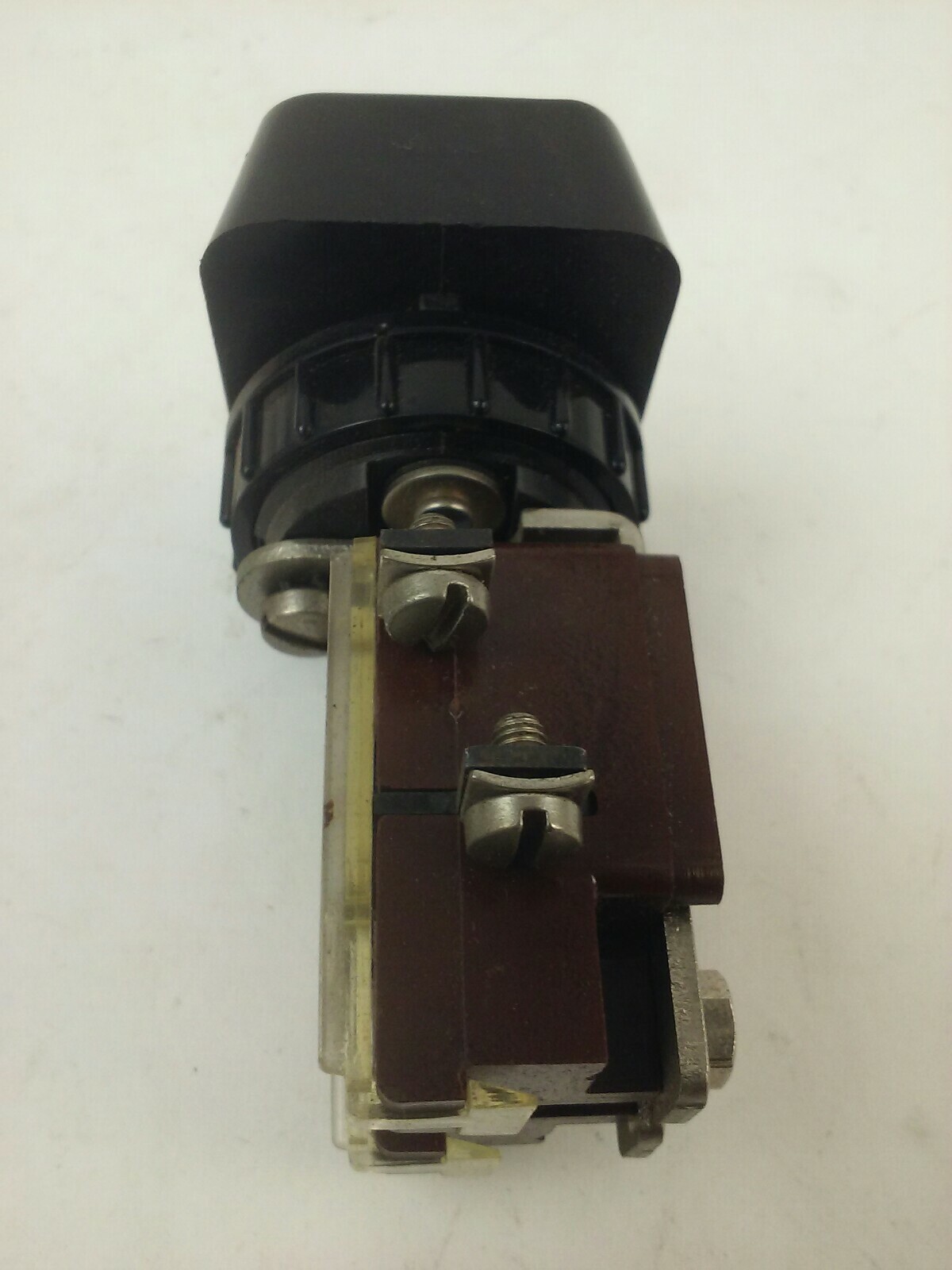 KLOCKNER MOELLER SOND 123-E START STOP PUSH BUTTON SOND 123E 600V (1 IN BOX)