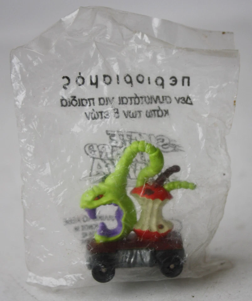 VERY RARE VINTAGE GREEK SAVAGE MONDO BLITZERS SKATEBOARD MANIA BAD APPLE NEW ! - Image 2 of 4