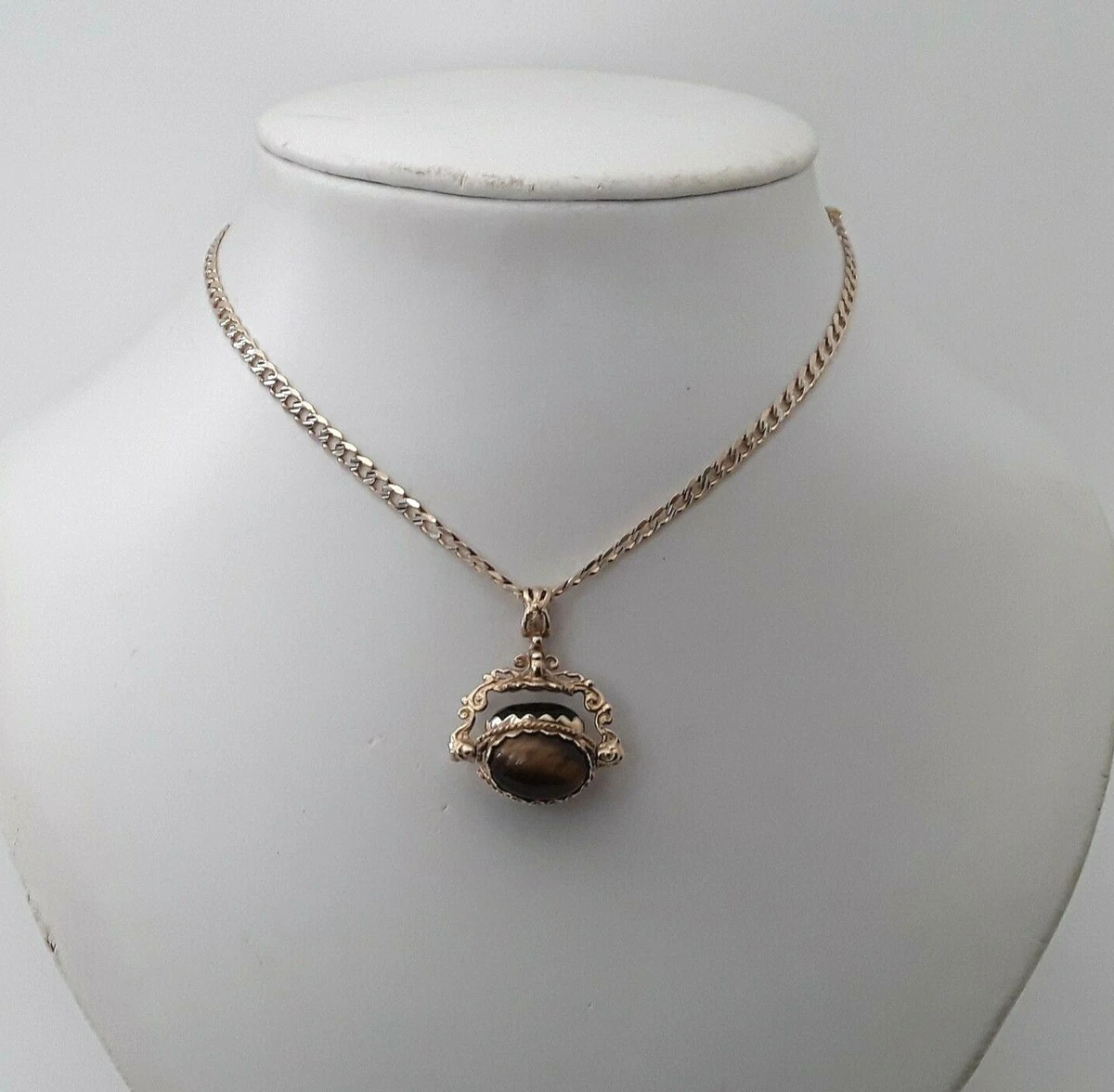 9 carat gold necklace hotsell with pendant