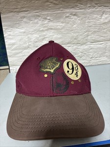 Harry Potter Maroon Hat Gryffindor Crest Hogwarts Platform 9 3/4 Strapback  OSFM