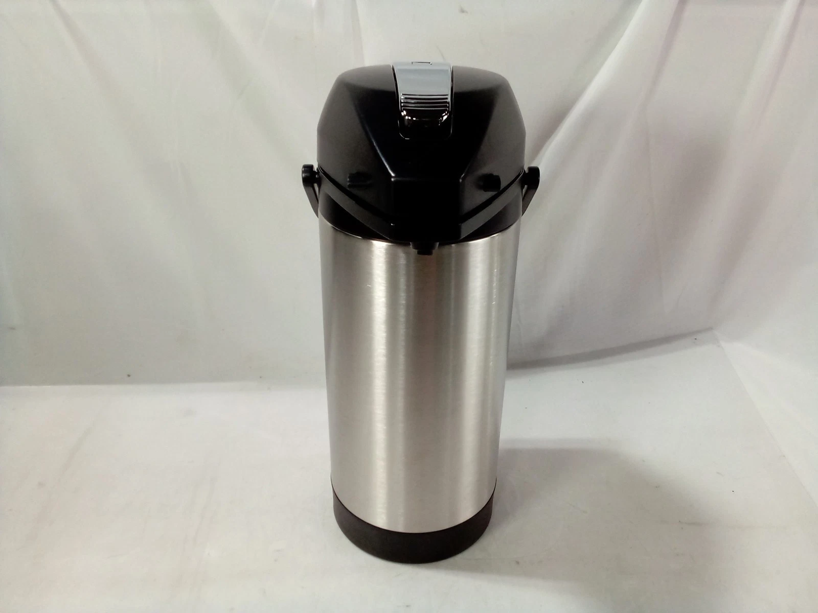Fetco 3.8 Liter16 Inch Tall Coffee Maker/Thermos Press, Black and Silver