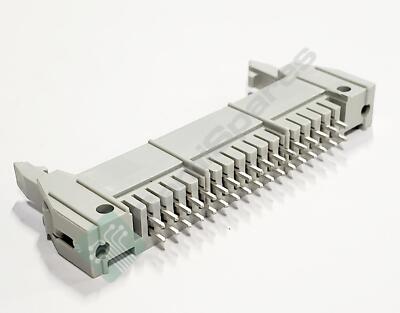 7 pcs. AMPHENOL  71918-134 CONN HEADER VERT 34 POS MALE