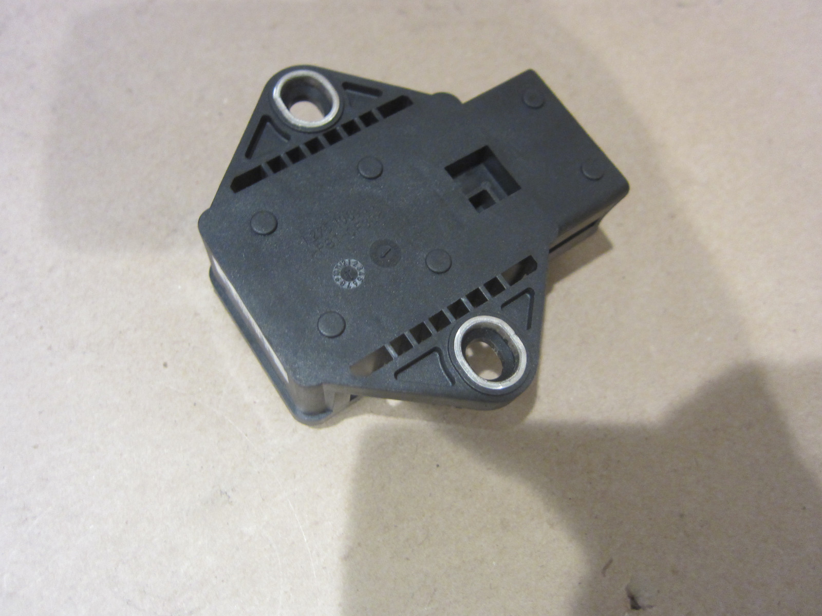 Maserati Quattroporte 4200 - YAW Rate Sensor / (USED) -  P/N 188172