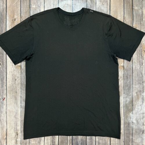 Lululemon Metal Vent Tech Performance Stretch Shirt Large Mens Black Active