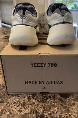 Adidas Yeezy 700 V3 Fade Salt (ID1674) Grey - Size 12 Kanye  display picture 2