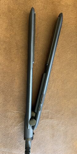 Hot Tools Pro Signature 1 in Tourmaline Ceramic Flat Iron Straightener New in bo - Picture 3 of 9