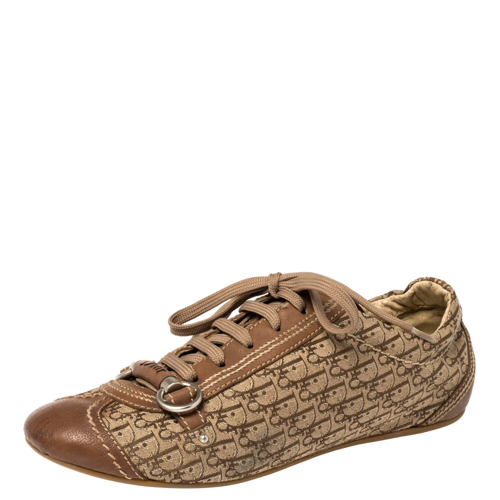 Baskets basses en cuir marron Dior et toile Diorissimo taille 37