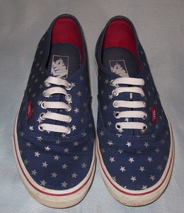 vans vermelho e branco