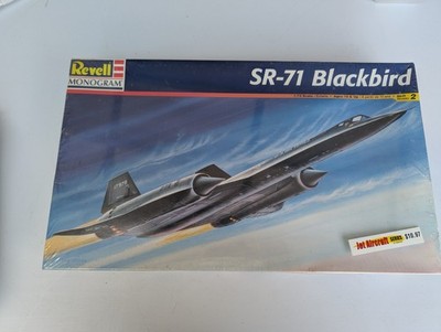 Revell 1/72 SR-71 Blackbird Recon Airplane Skill 2 85-5810 Model Kit SEALED