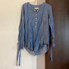 Loft Popover Blouse Size XS Chambray Blue Long Sleeve Lightweight Boho Classic