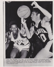 1973 Press Photo North Carolina State Basketball David Thompson .vs. Villanova