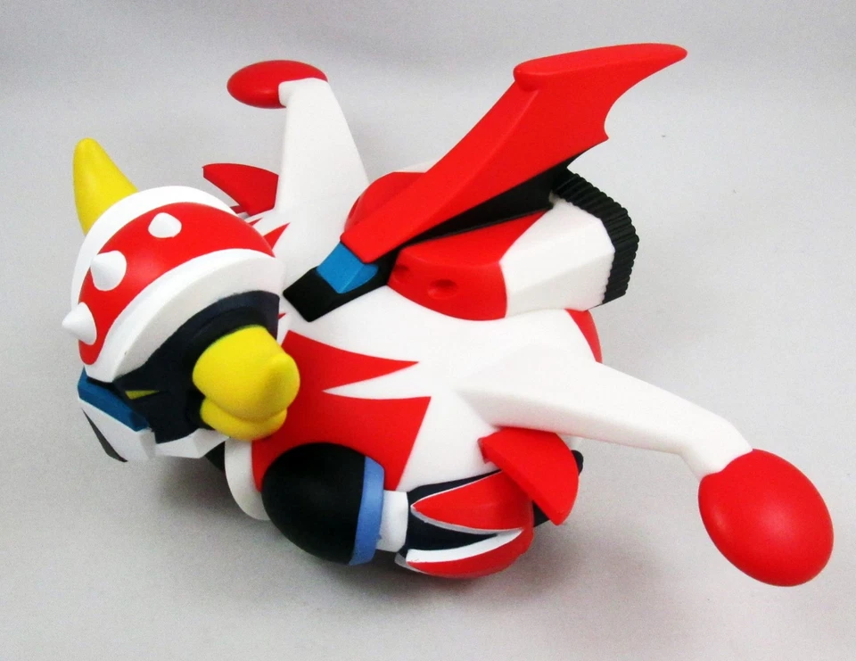 Goldorak - Plastoy - Figurine Tirelire 25cm SD Goldorak Soucoupe Spazer - Photo 2/4