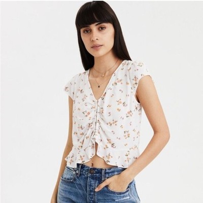 American Eagle Outfitters Cream Ruched Cap Sleeve Blouse - Size M