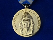 TOP ! MEDAILLE / Medal - MILITARIA - RECONNAISSANCE DE LA NATION AFRIQUE DU NORD