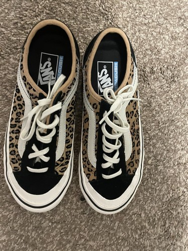 vans style 36 leopard