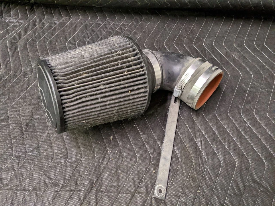K&N BMW E46 328i Engine Cold Air Intake Foto 2 de 4