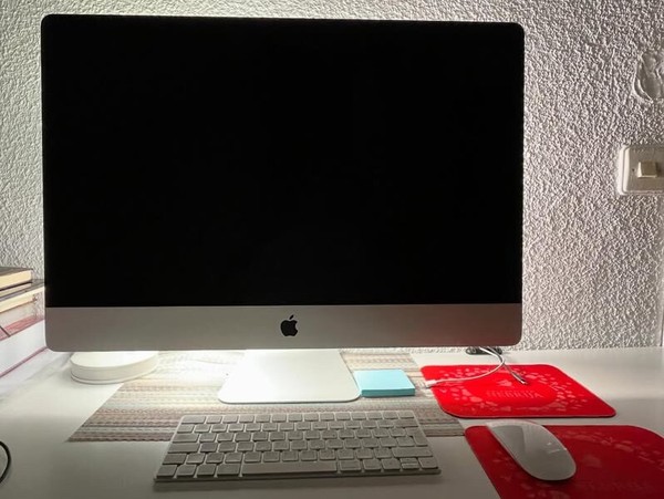imac 27 5k 2015 1TB Memoria 16 GB 1600 MHz DDR3  macOS Monterey 12.7.6 (actualiz