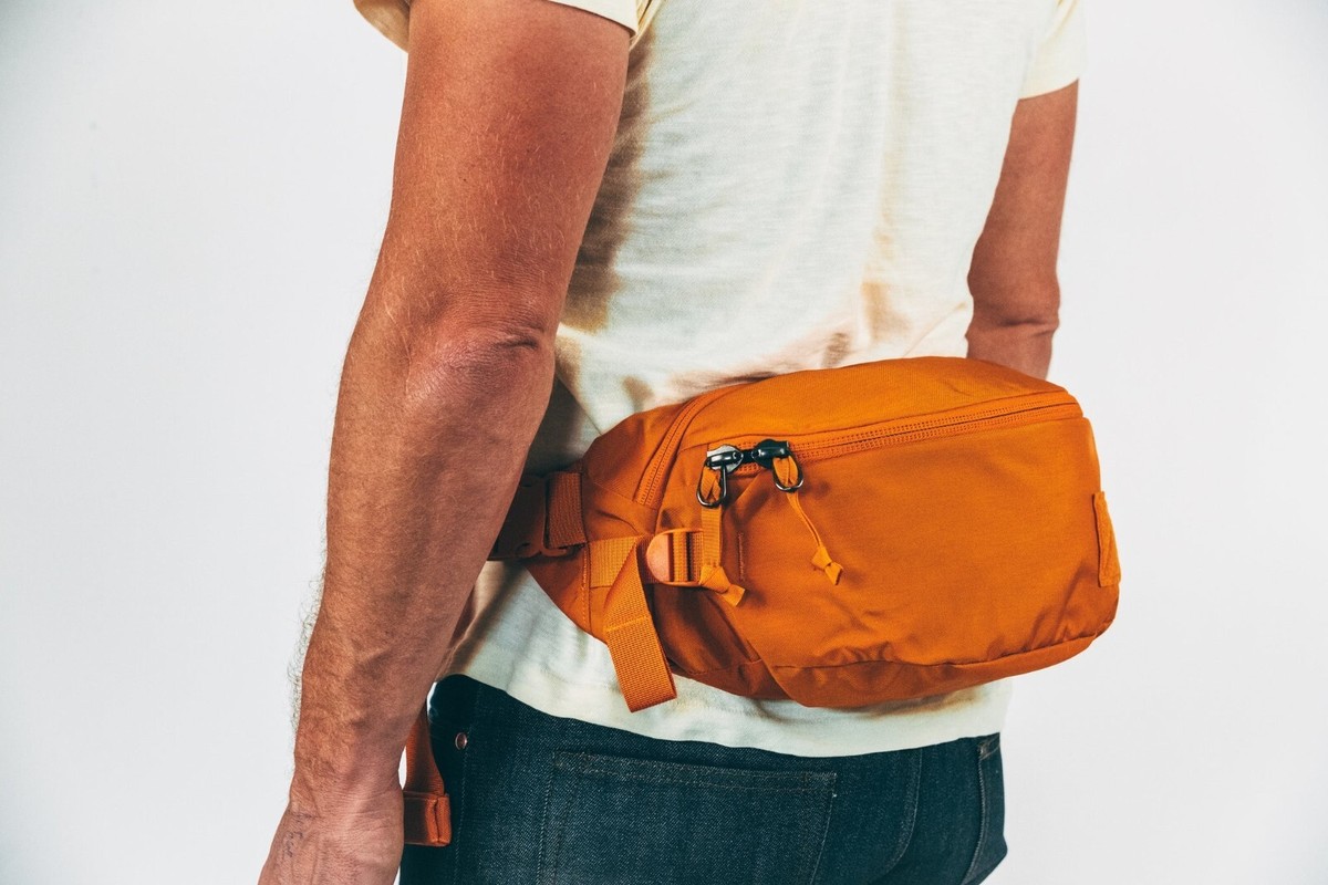 EVERGOODS Mountain Hip Pack 3.5L ネイビー EVERGOODS MOUNTAIN HIP PACK 3.5L Burnt Orange 40.6 x 11.4 x 17cm