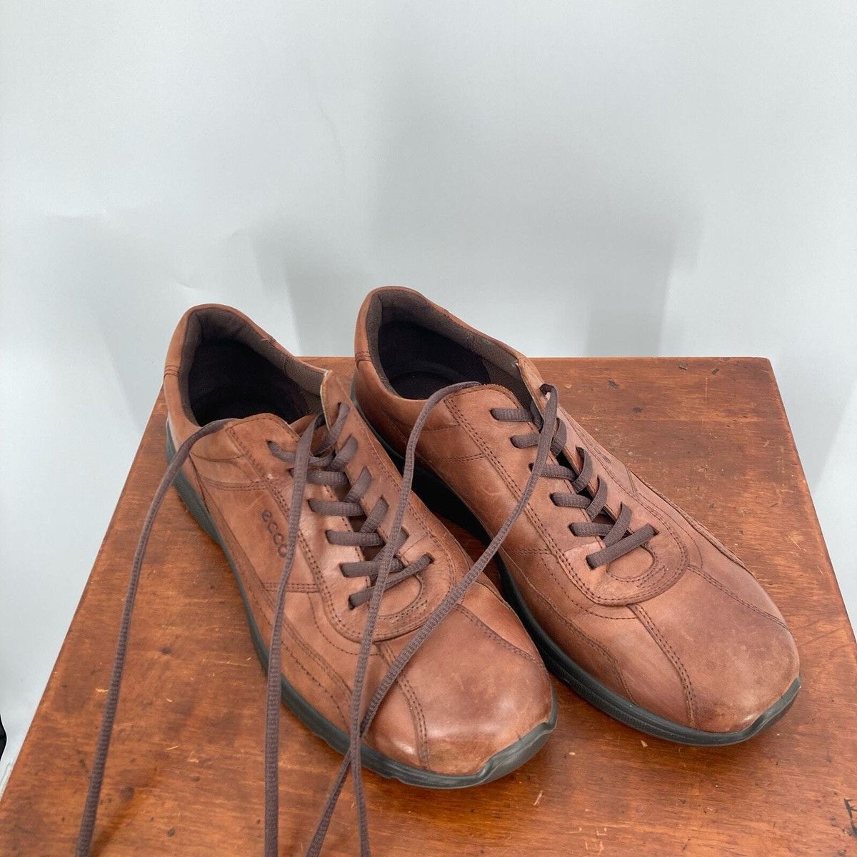 Ecco Irving Chestnut Brown Leather Trainers Lace Shoes Work  display picture 2