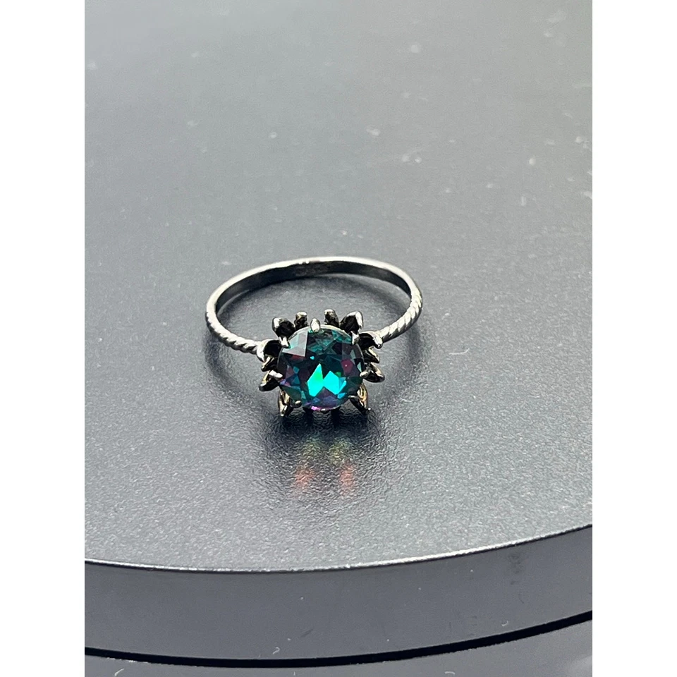 Anillo FJ Fragrant Jewels Negro Esterlina Redondo Azul Circonita cúbica Piedra Araña Talla 9.5 Foto 4 de 4