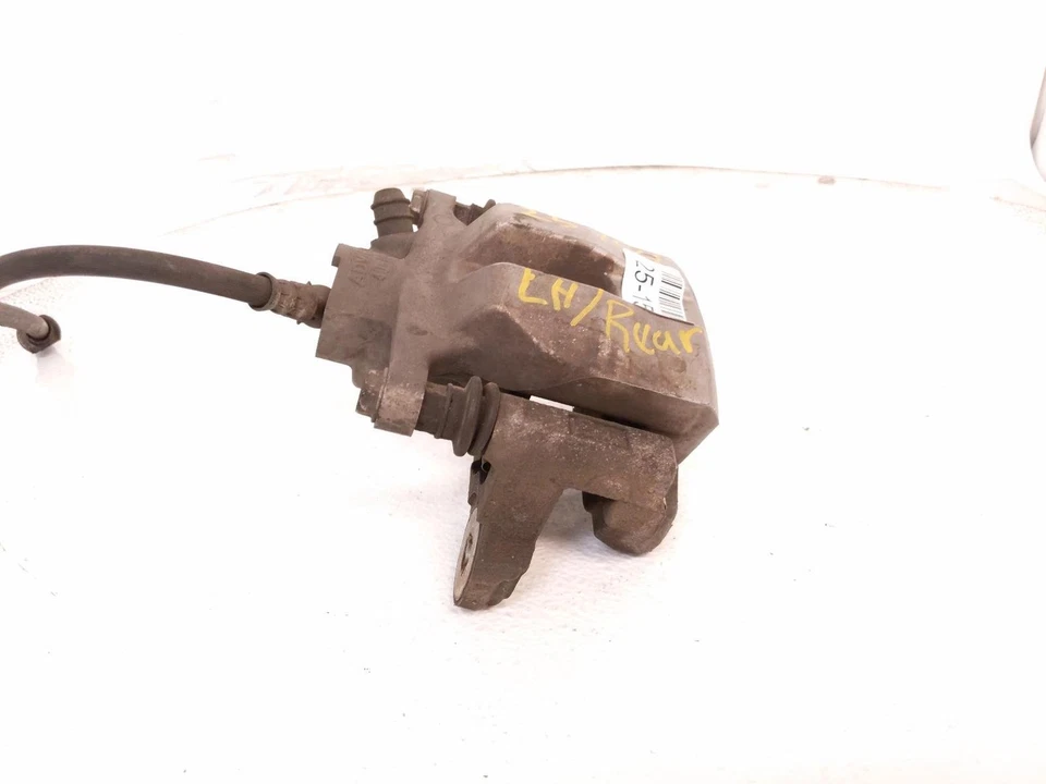 Pinza de freno conductor trasero izquierdo lexus is250 2014-2015 47850-30390 Foto 4 de 4