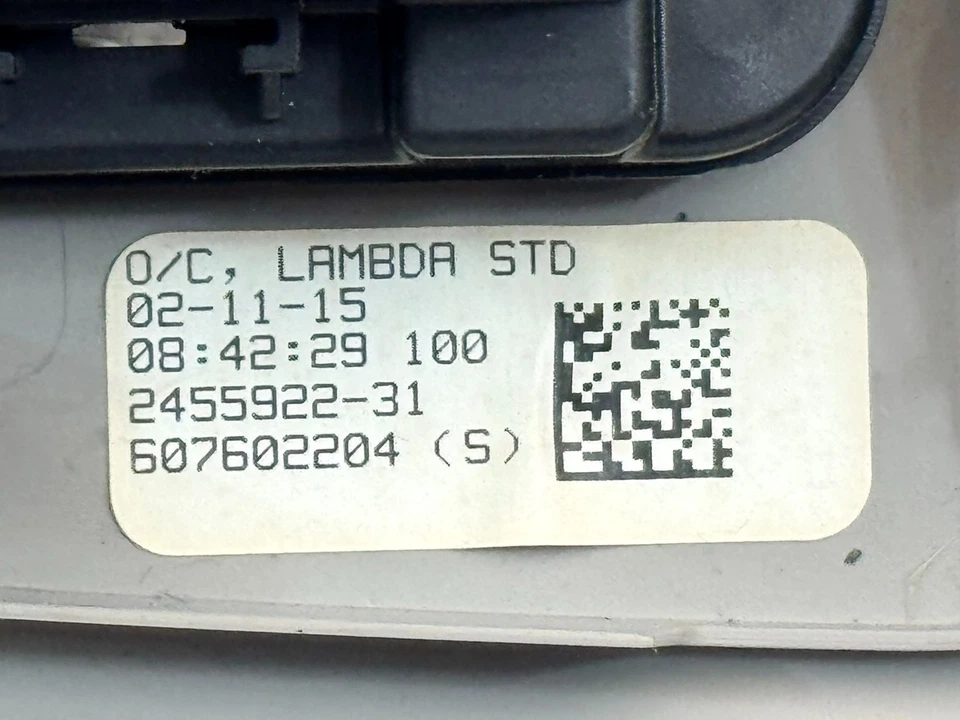 13-16 GMC ACADIA CONSOLA SUPERIOR TECHO CÚPULA LUZ LÁMPARA MONTAJE OEM Foto 3 de 3