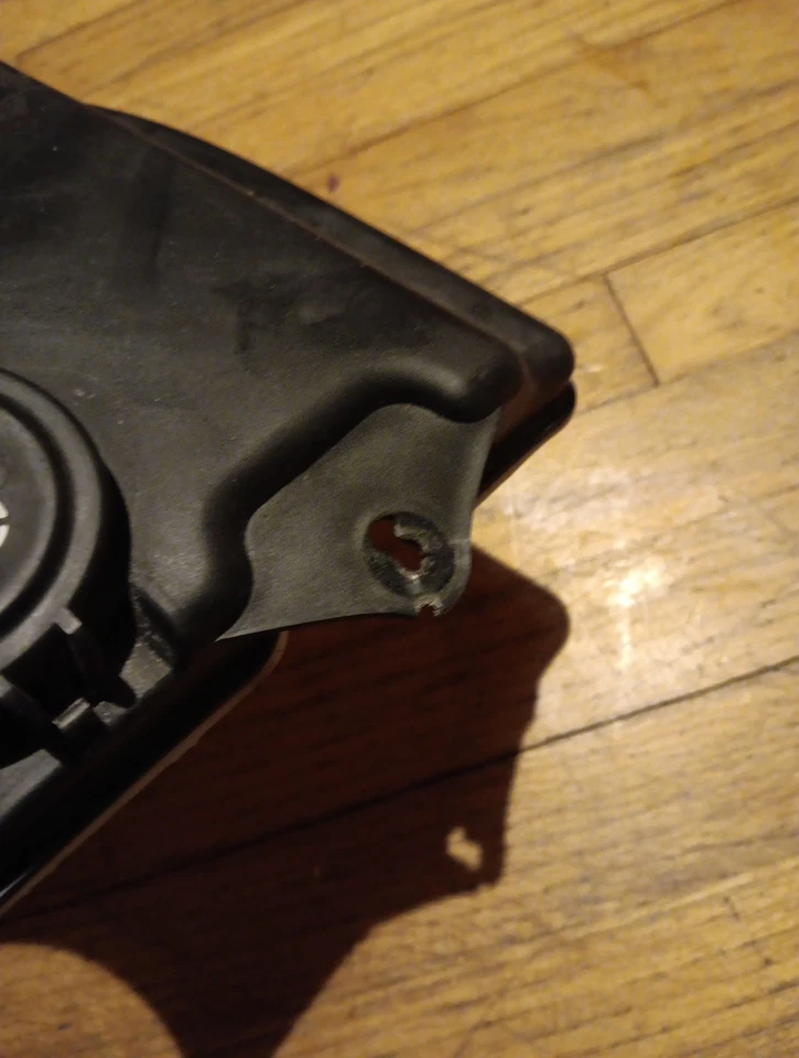 BMW E46 3 Series Windshield Wiper Washer Fluid Reservoir Tank KW772 - Изображение 4 из 4