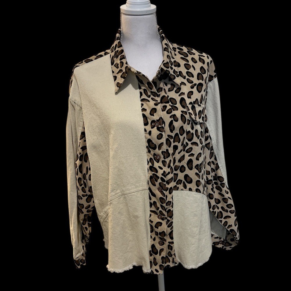 Umgee Women's Leopard Patchwork Button Down Top S… - image 3