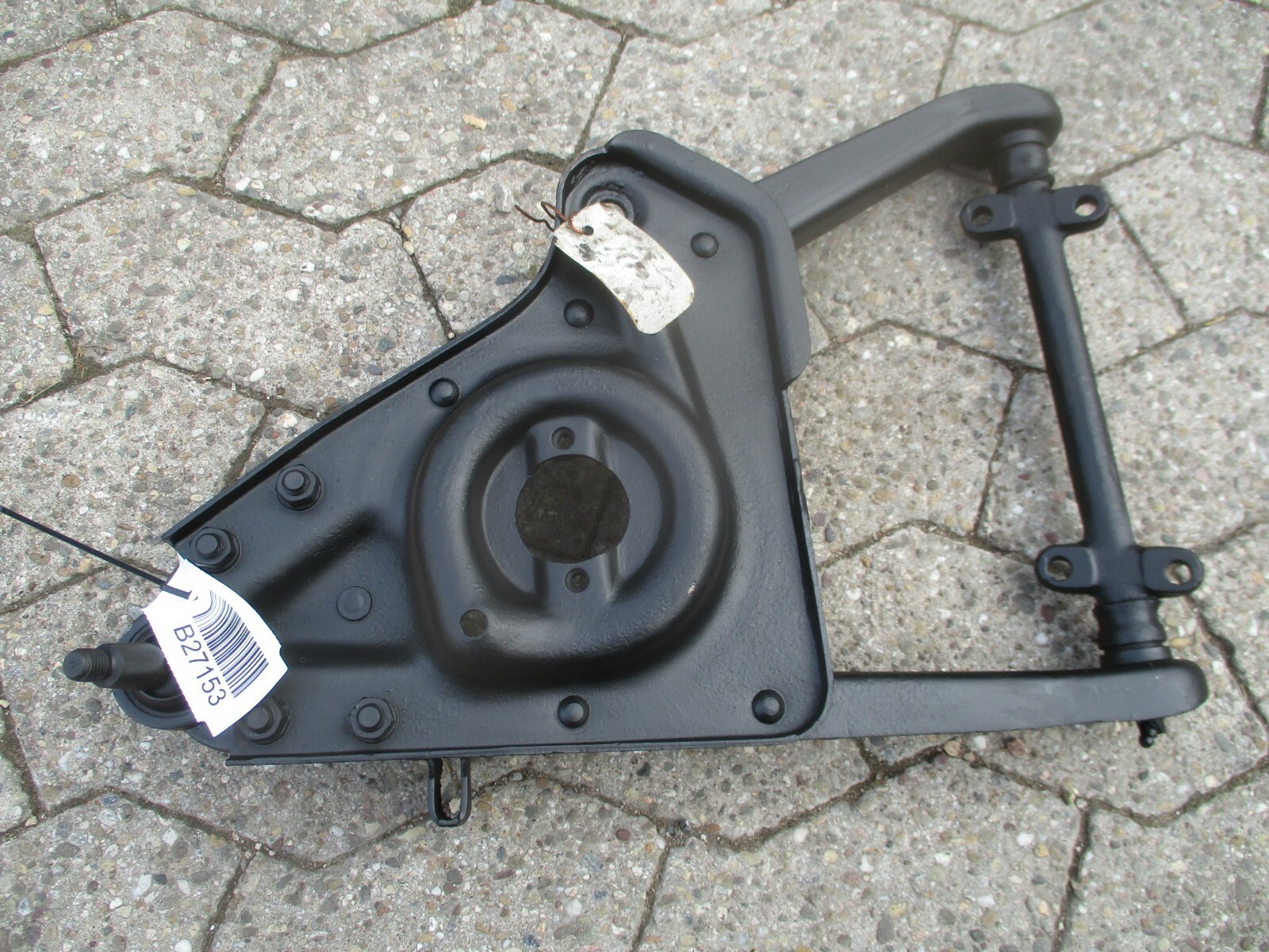 Picture 1 of 9