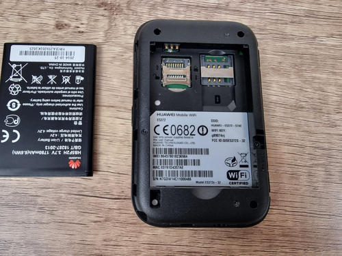 2x Huawei Mobile WiFi | E5786s-32a + E5372 | 4G LTE WiFi Mobile Hotspots - Afbeelding 6 van 6