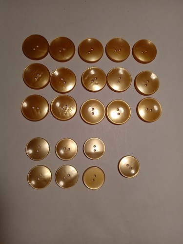 Lot De 12 Boutons Blancs Point Doré - Diamètre 20 Mm - Ancien Stock Neuf - Occasion