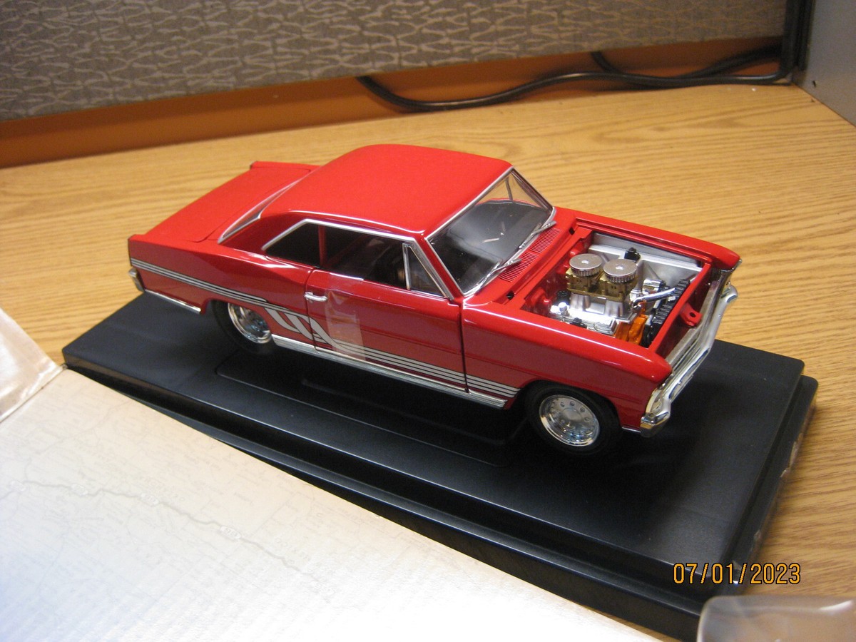 ミニカー Ertl 1/18 1966 Chevrolet Nova Pro Stock 1966 Pro Stock Chevrolet Nova - Black/Orange 1:18 Diecast