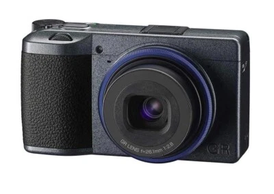 Ricoh GR IIIx Urban Edition Kompaktkamera 24MP APS-C CMOS Sensor - Neu & OVP