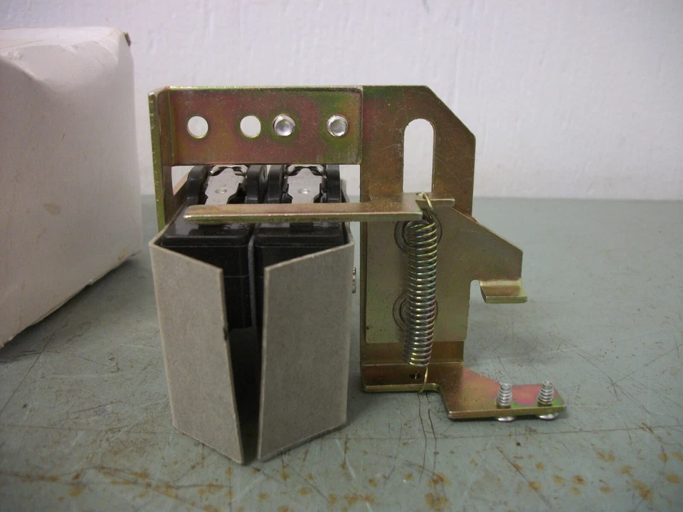 GE AUXILIARY CONTACT KIT THAUX64D NIB - Image 4 of 4