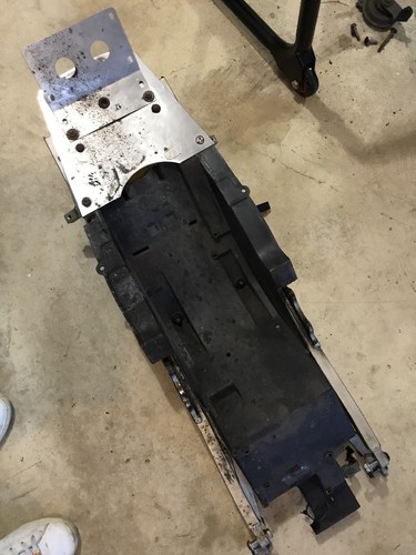 01-02 ZX6R BATTERY TRAY SUB FRAME FENDER ELIMINATOR TAG HOLDER 05-08 ZZR KAWASAK - Picture 9 of 12