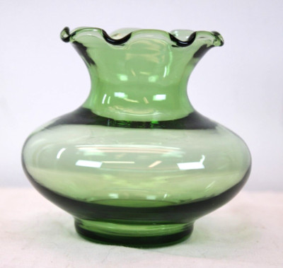 Vtg Forest Green Anchor Hocking MCM Small 3.5'' Ruffled Bud Vase delicate Sweet!