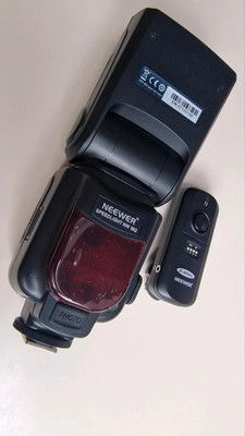 Neewer i-TTL NW-562 Speedlite Flash für Nikon, Blitz NEU mir Mini-Sender