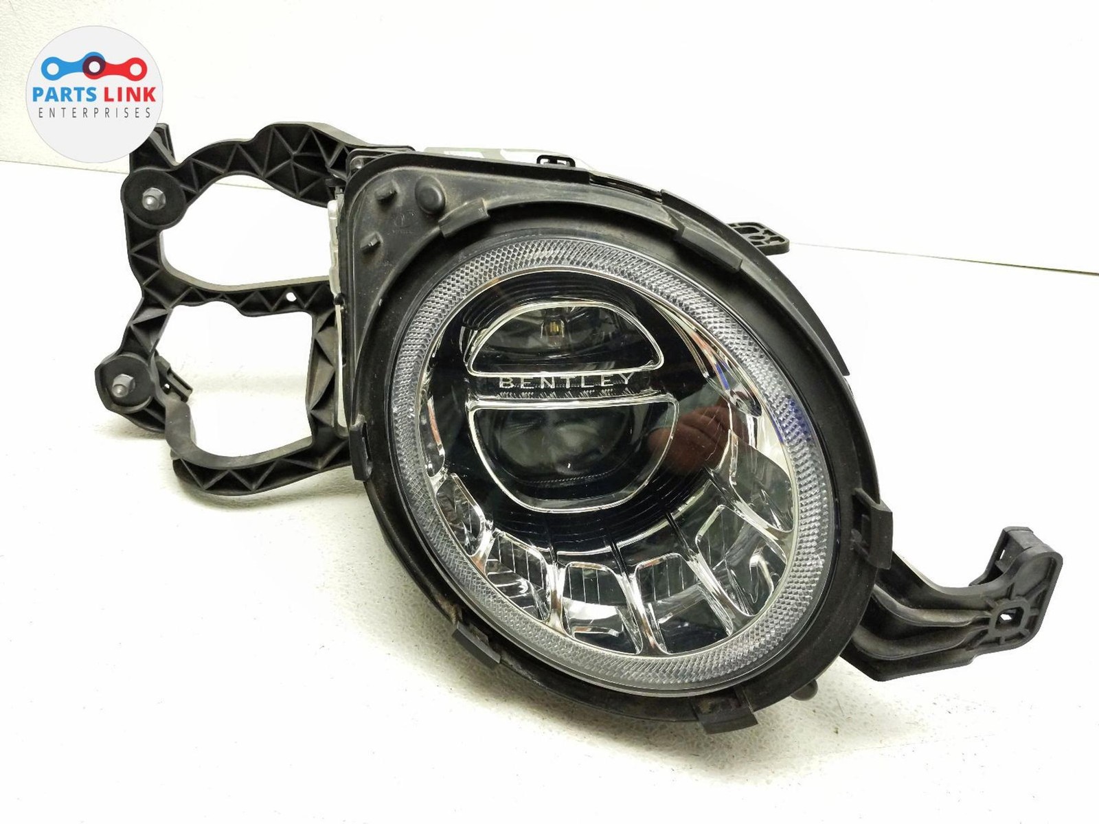 2016-20 BENTLEY BENTAYGA FRONT RIGHT HEADLIGHT LED DRIVER HEAD LAMP BRACKET ASSY