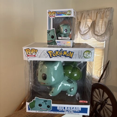 Funko Pokémon 10” Bulbasaur And Pokemon Center Exclusive Shiny Bulbasaur NEW