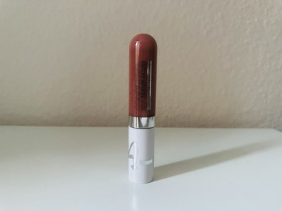 Neu & OVP IT Cosmetics Lipgloss Confidence in a Serum Self Worth